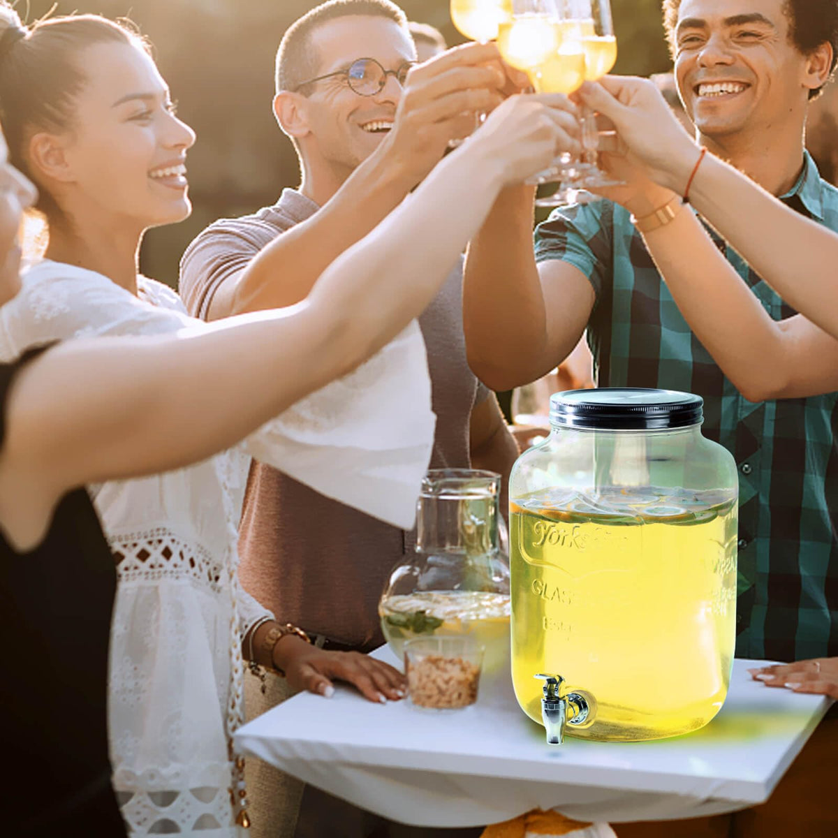 2 Gallon Drink Dispenser with Spigot and Fruit Infuser S971
