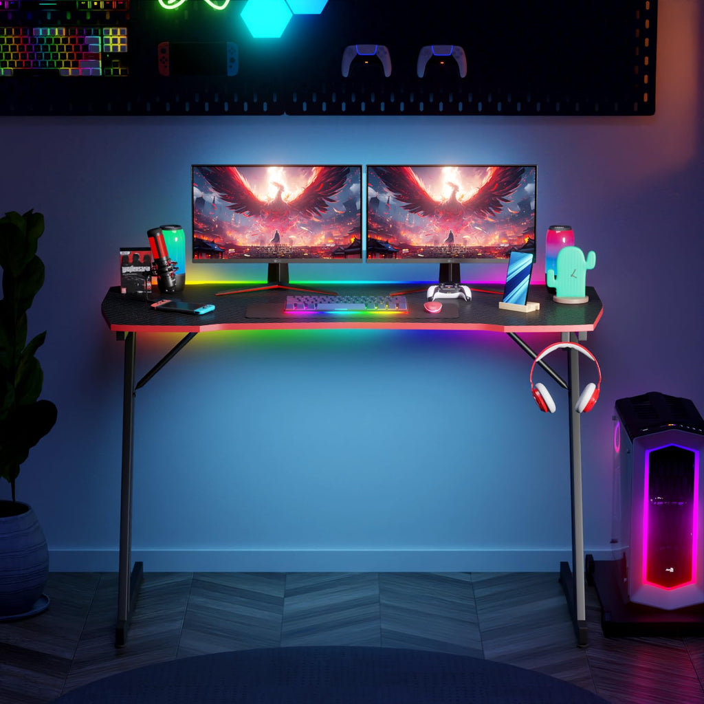 47.2 Inch Z Shaped Carbon Fiber Gaming Desk with Headphone Hook L2196