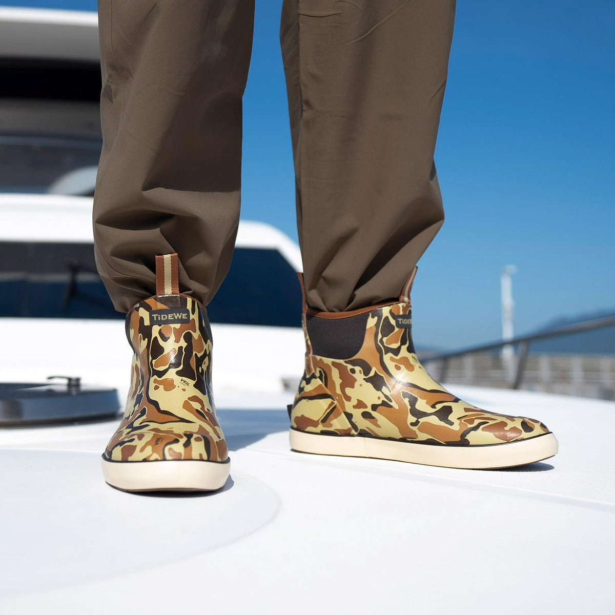 Waterproof Deck Boots W453