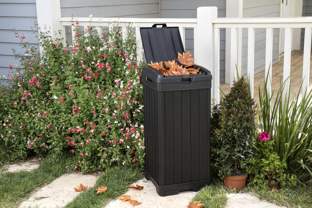 Black 38 Gallon Outdoor Trash Can with Lid and Drip Tray A3131